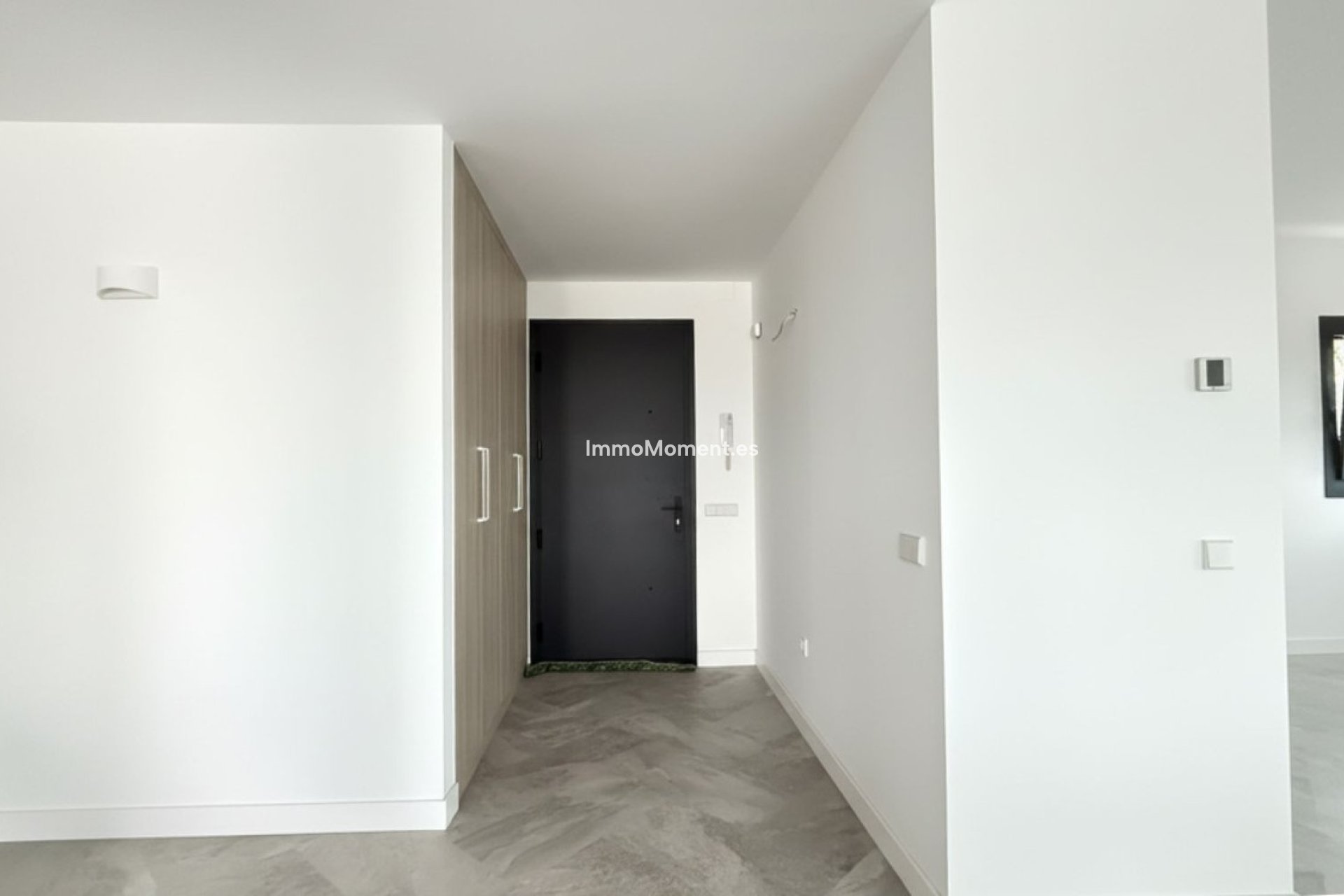 Wiederverkauf - Freistehende Villa -   Inländisch - Coín