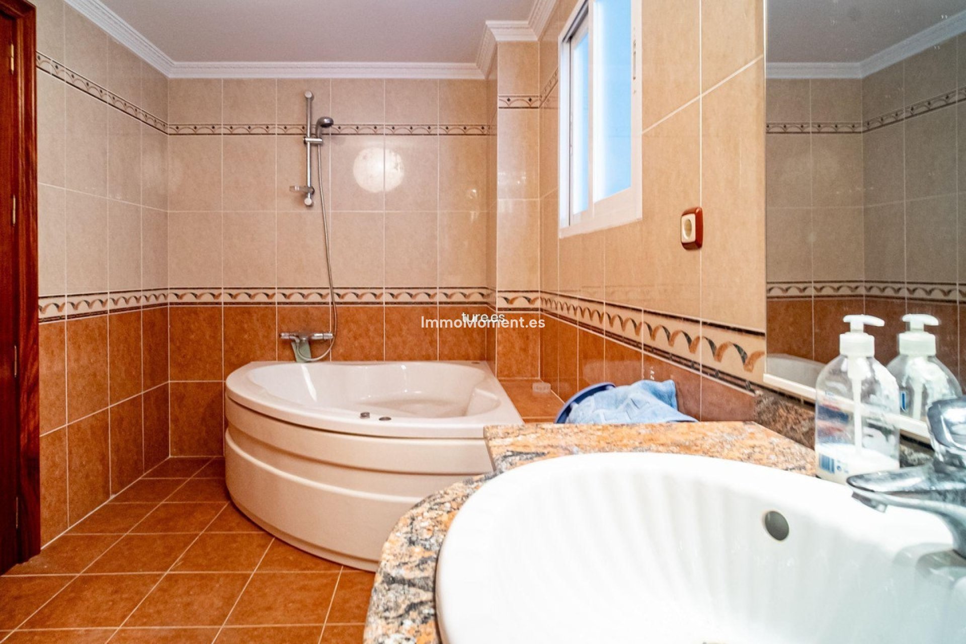 Wiederverkauf - Freistehende Villa - La Nucía - La Nucia Centro
