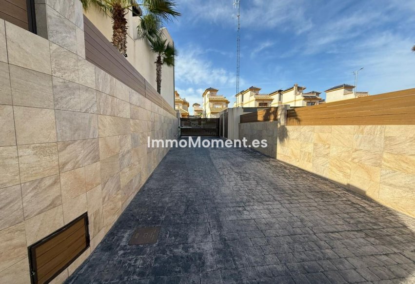 Wiederverkauf - Freistehende Villa - Los Montesinos - Los Montesinos Centro
