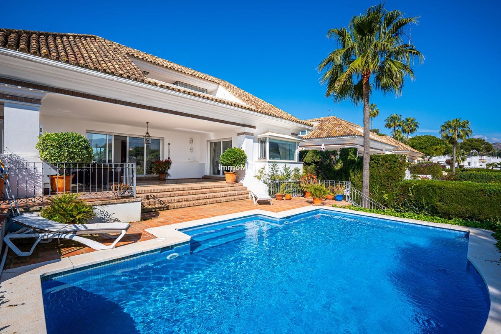Wiederverkauf - Freistehende Villa - Marbella - Aloha