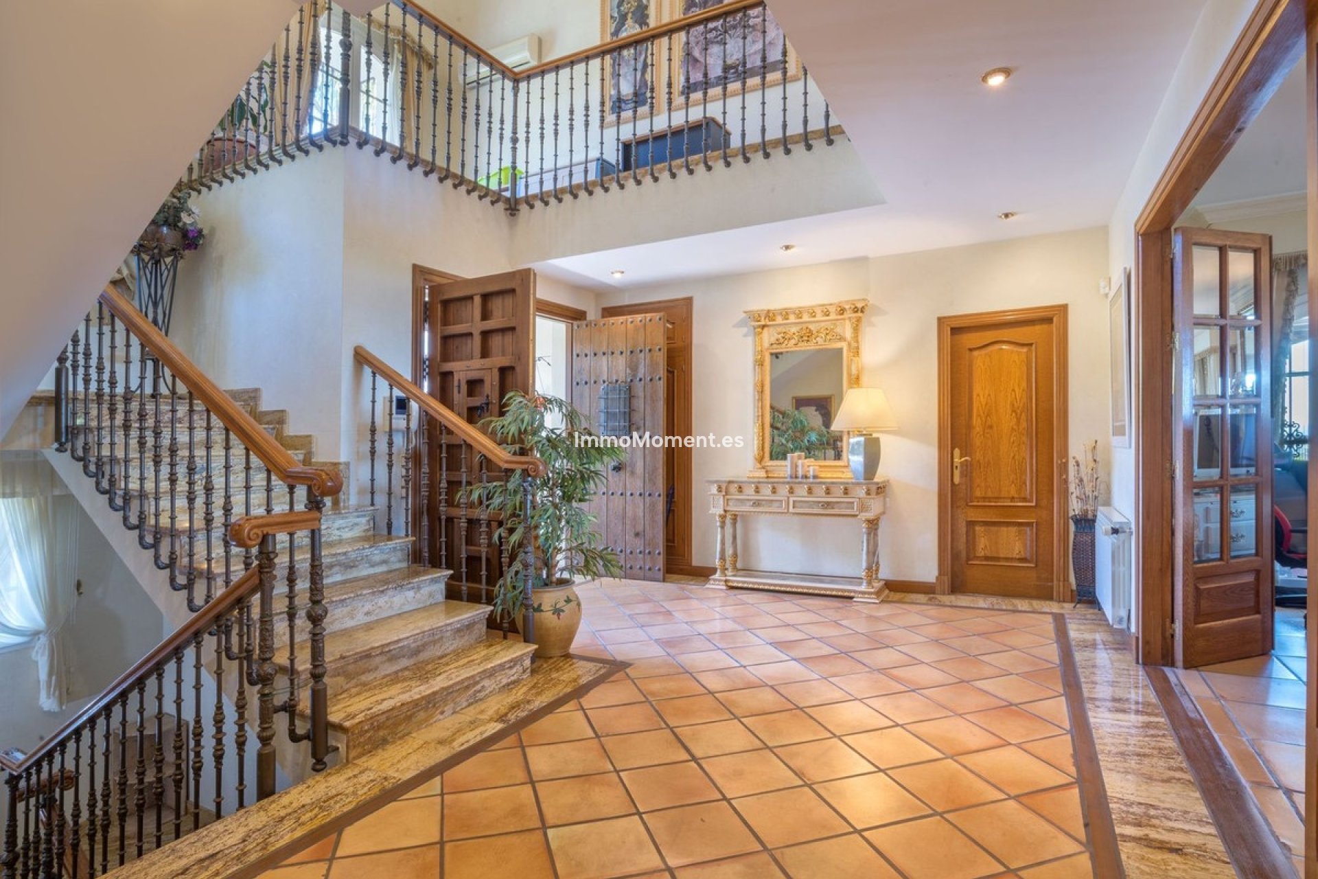 Wiederverkauf - Freistehende Villa - Marbella - Altos de los Monteros