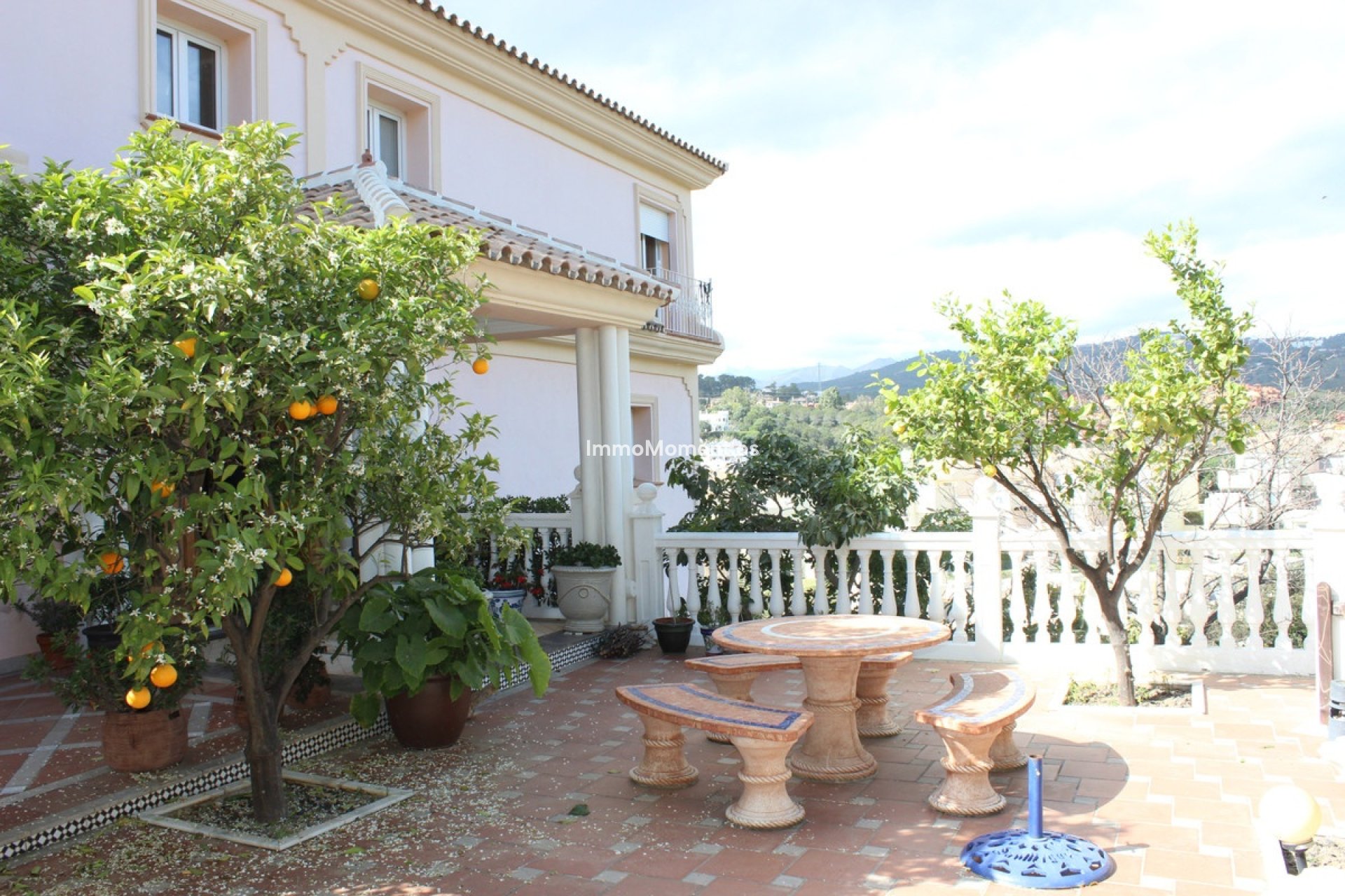 Wiederverkauf - Freistehende Villa - Marbella - Artola