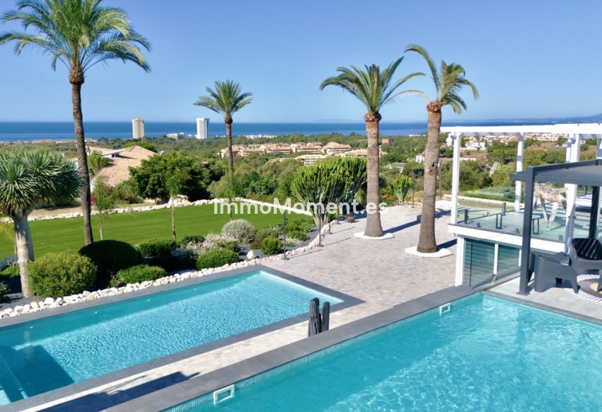 Wiederverkauf - Freistehende Villa - Marbella - Elviria