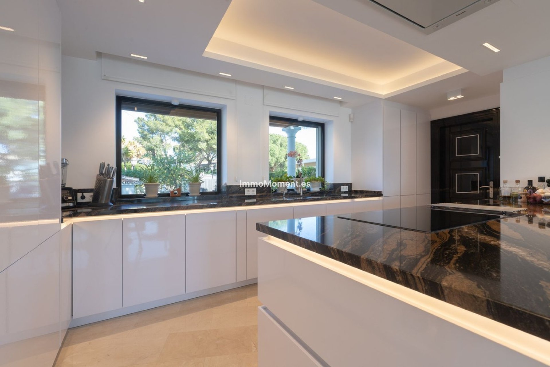 Wiederverkauf - Freistehende Villa - Marbella - Elviria