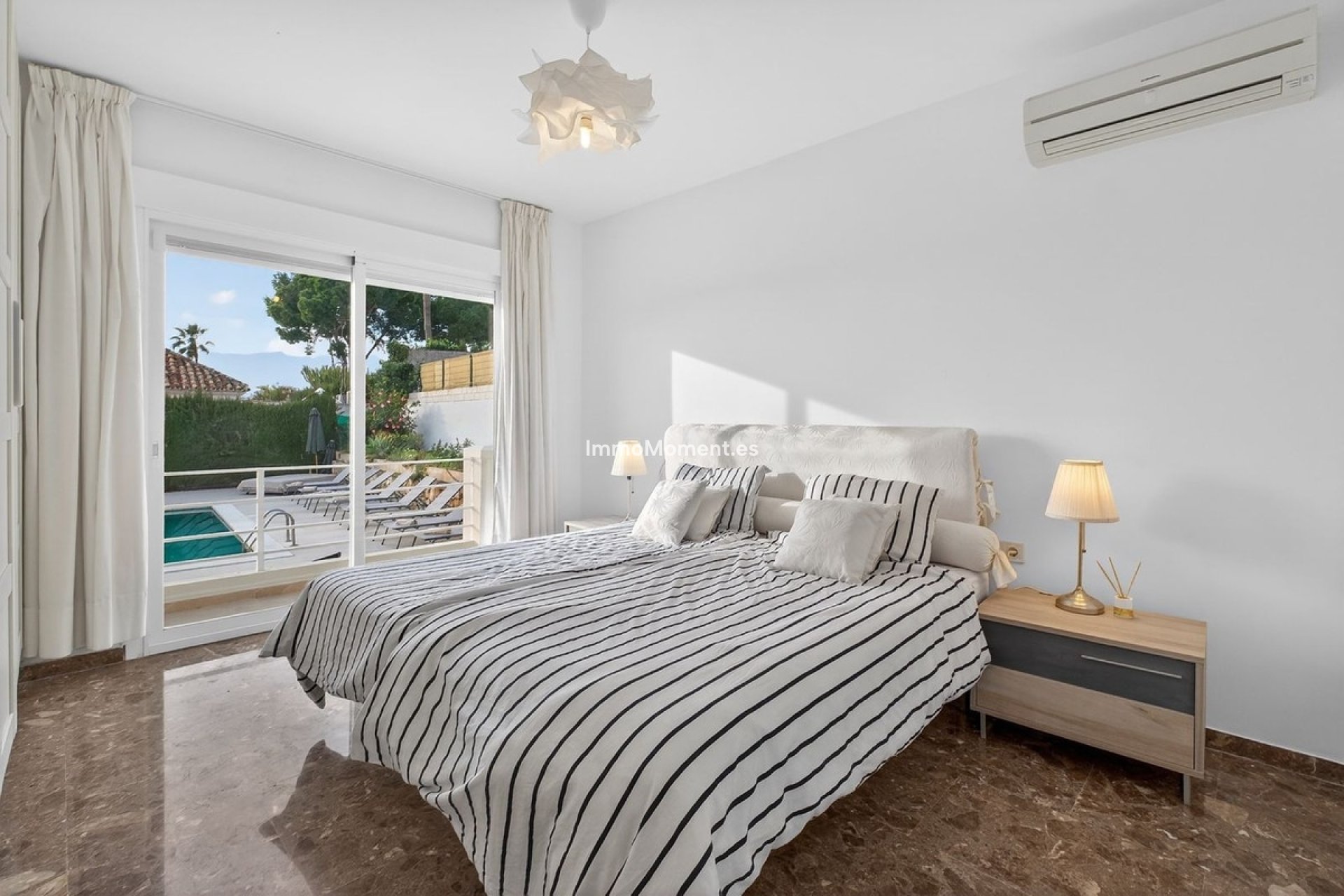 Wiederverkauf - Freistehende Villa - Marbella - Elviria