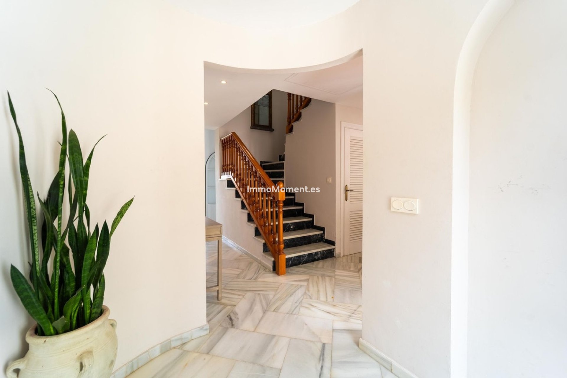 Wiederverkauf - Freistehende Villa - Marbella - Elviria