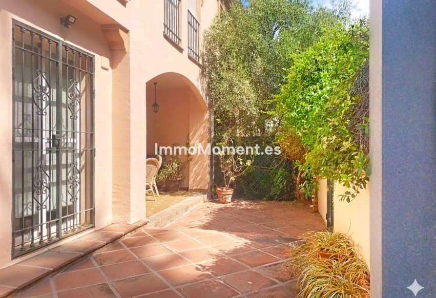 Wiederverkauf - Freistehende Villa - Marbella - Guadalmina Alta