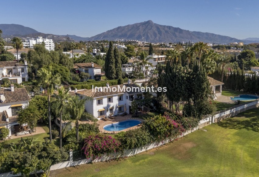 Wiederverkauf - Freistehende Villa - Marbella - Guadalmina Alta