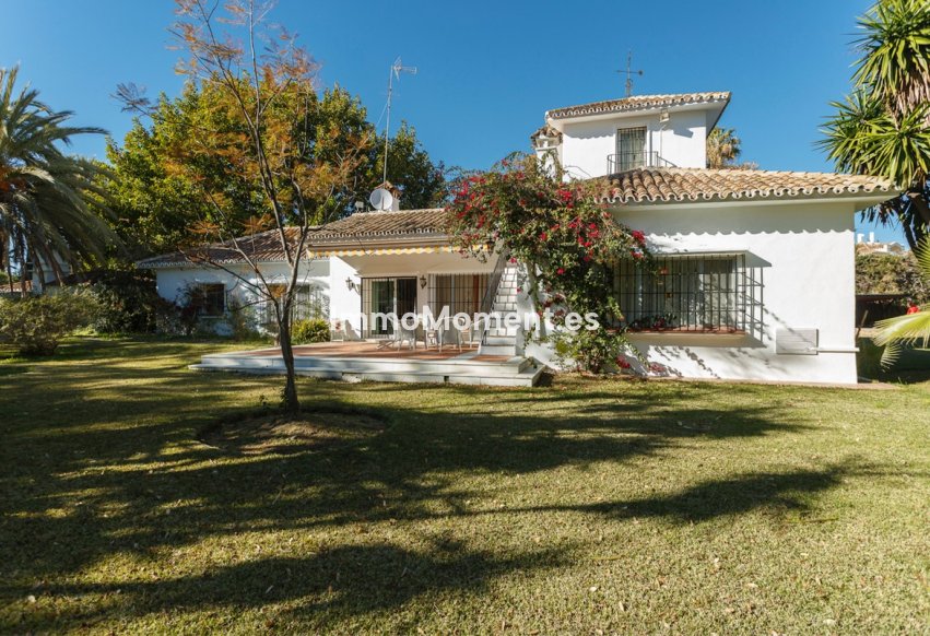 Wiederverkauf - Freistehende Villa - Marbella - Guadalmina Baja