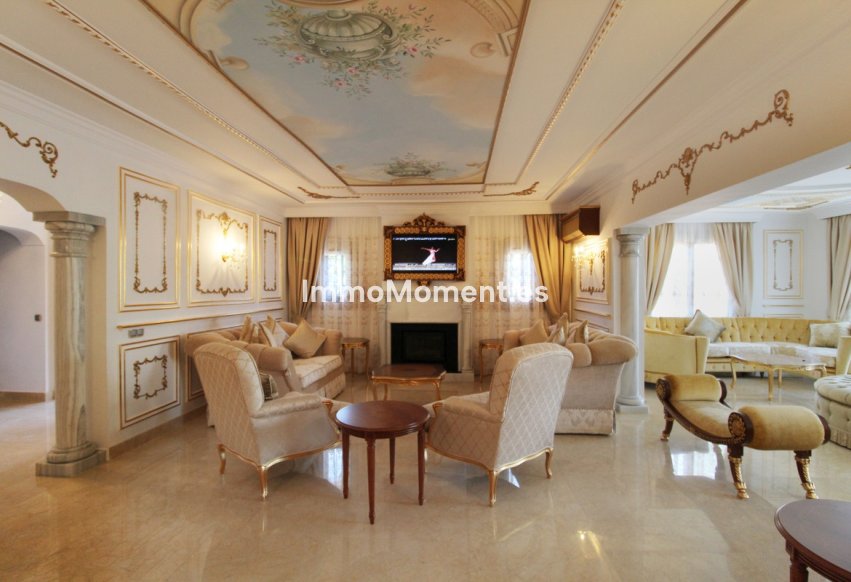 Wiederverkauf - Freistehende Villa - Marbella - Guadalmina Baja