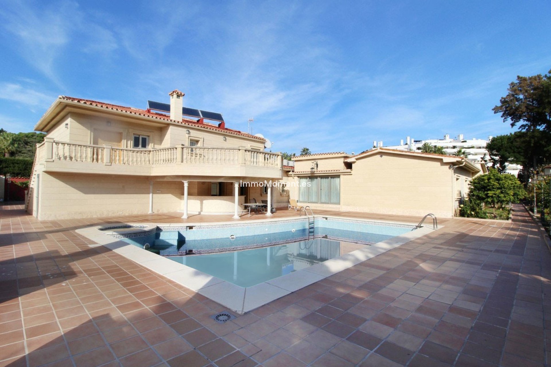 Wiederverkauf - Freistehende Villa - Marbella - Guadalmina Baja