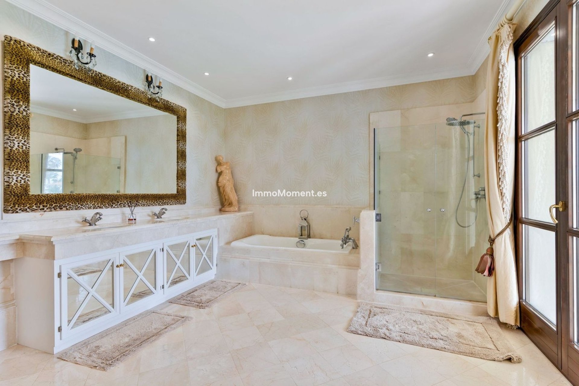 Wiederverkauf - Freistehende Villa - Marbella - Guadalmina Baja