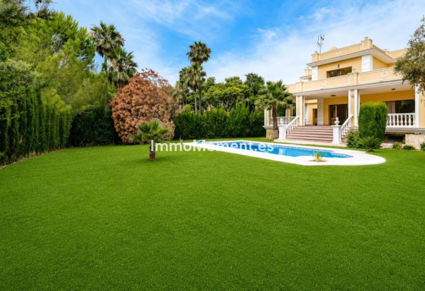Wiederverkauf - Freistehende Villa - Marbella - Hacienda Las Chapas