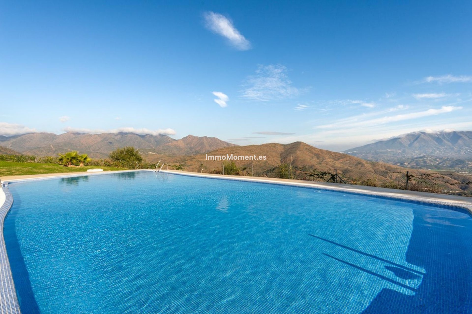 Wiederverkauf - Freistehende Villa - Marbella - La Mairena