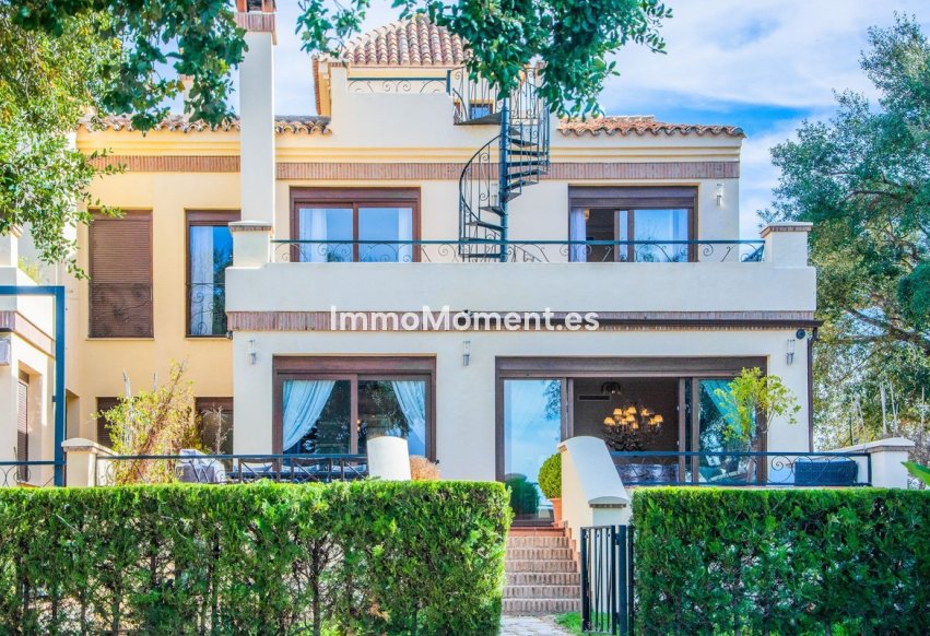 Wiederverkauf - Freistehende Villa - Marbella - La Mairena