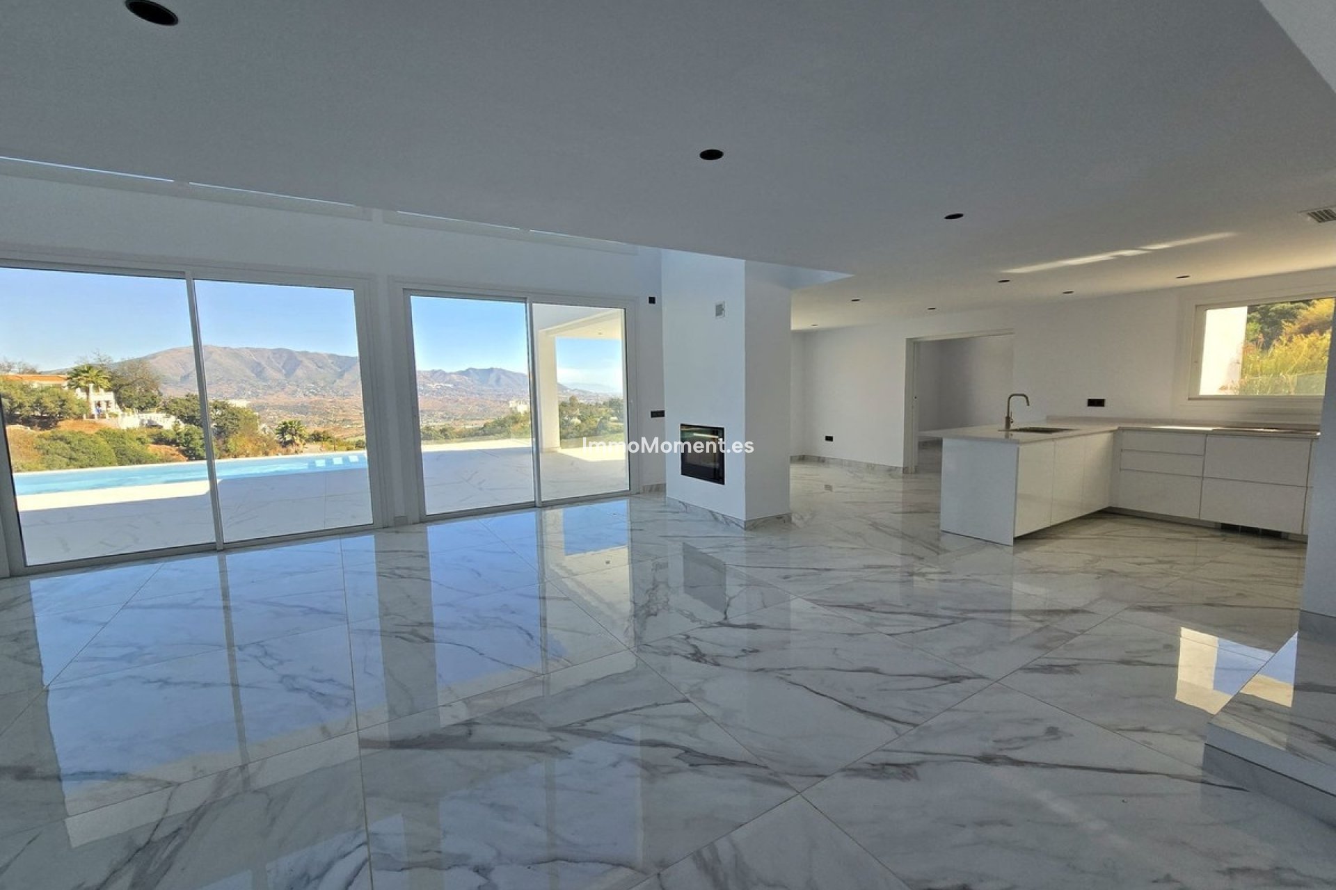 Wiederverkauf - Freistehende Villa - Marbella - La Mairena