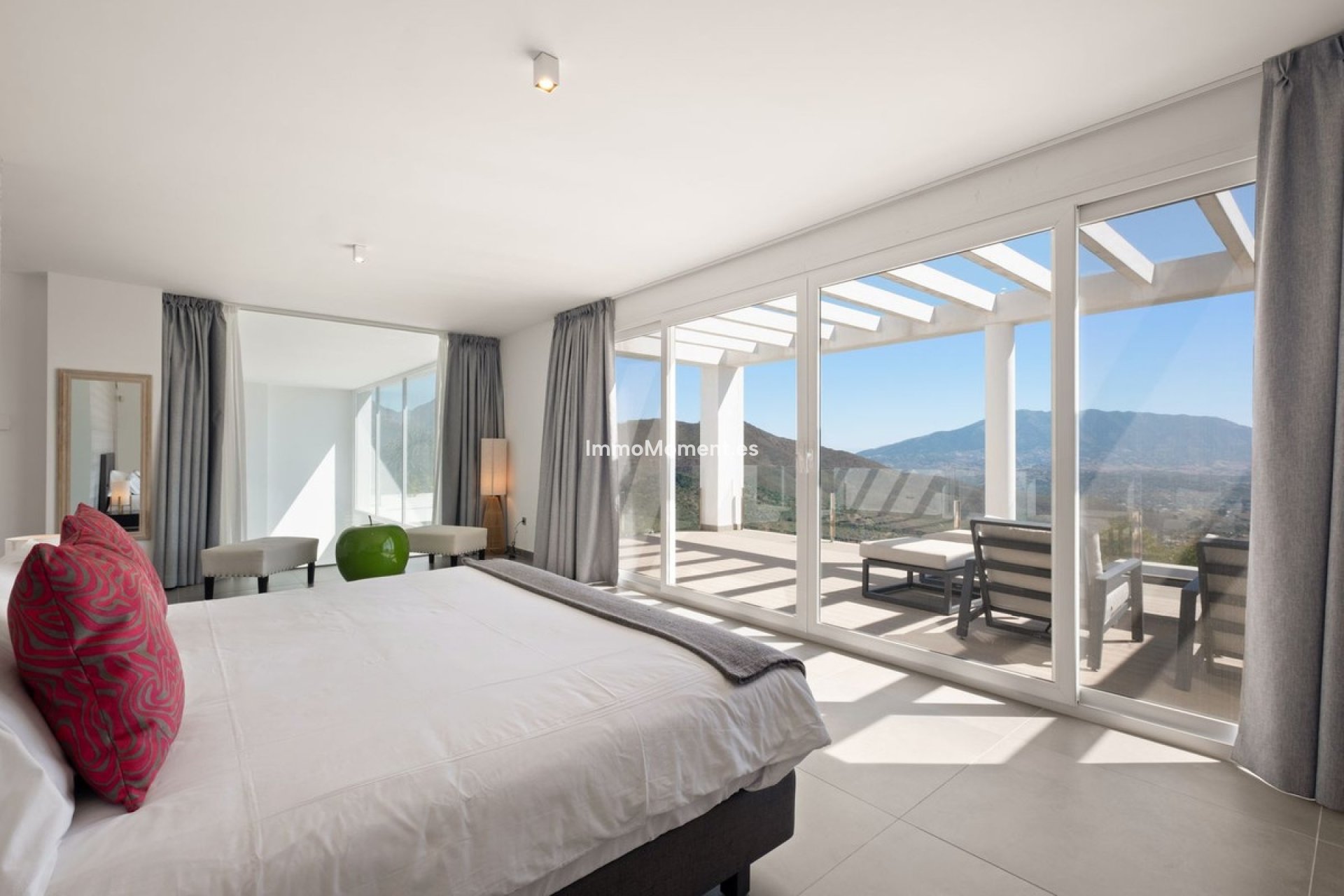 Wiederverkauf - Freistehende Villa - Marbella - La Mairena