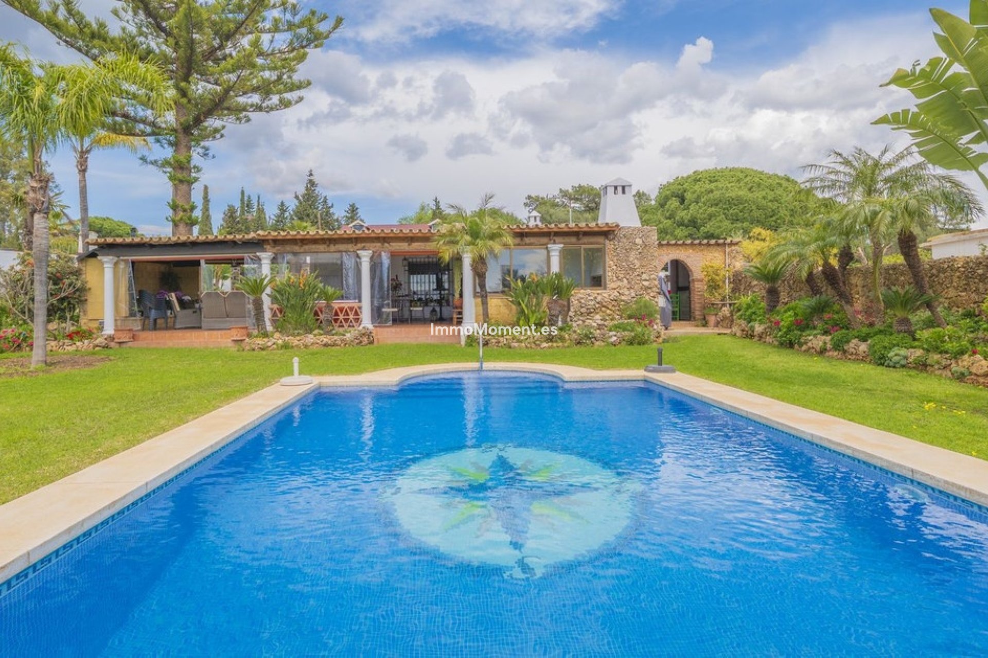 Wiederverkauf - Freistehende Villa - Marbella - Las Chapas