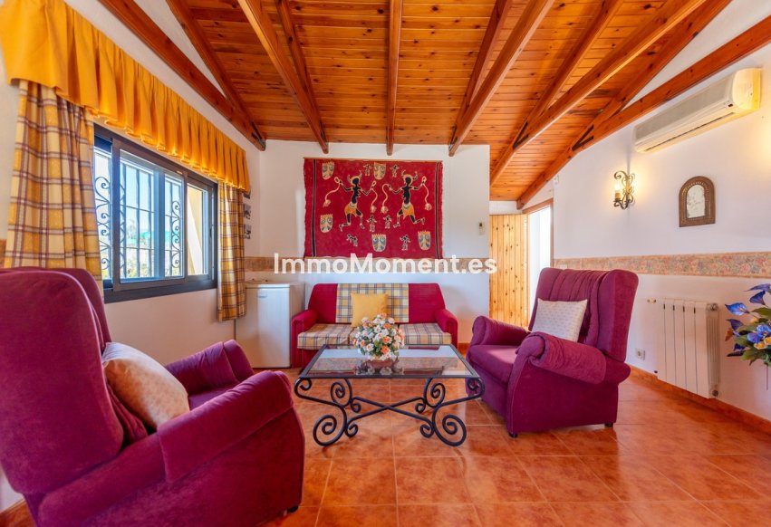 Wiederverkauf - Freistehende Villa - Marbella - Las Chapas