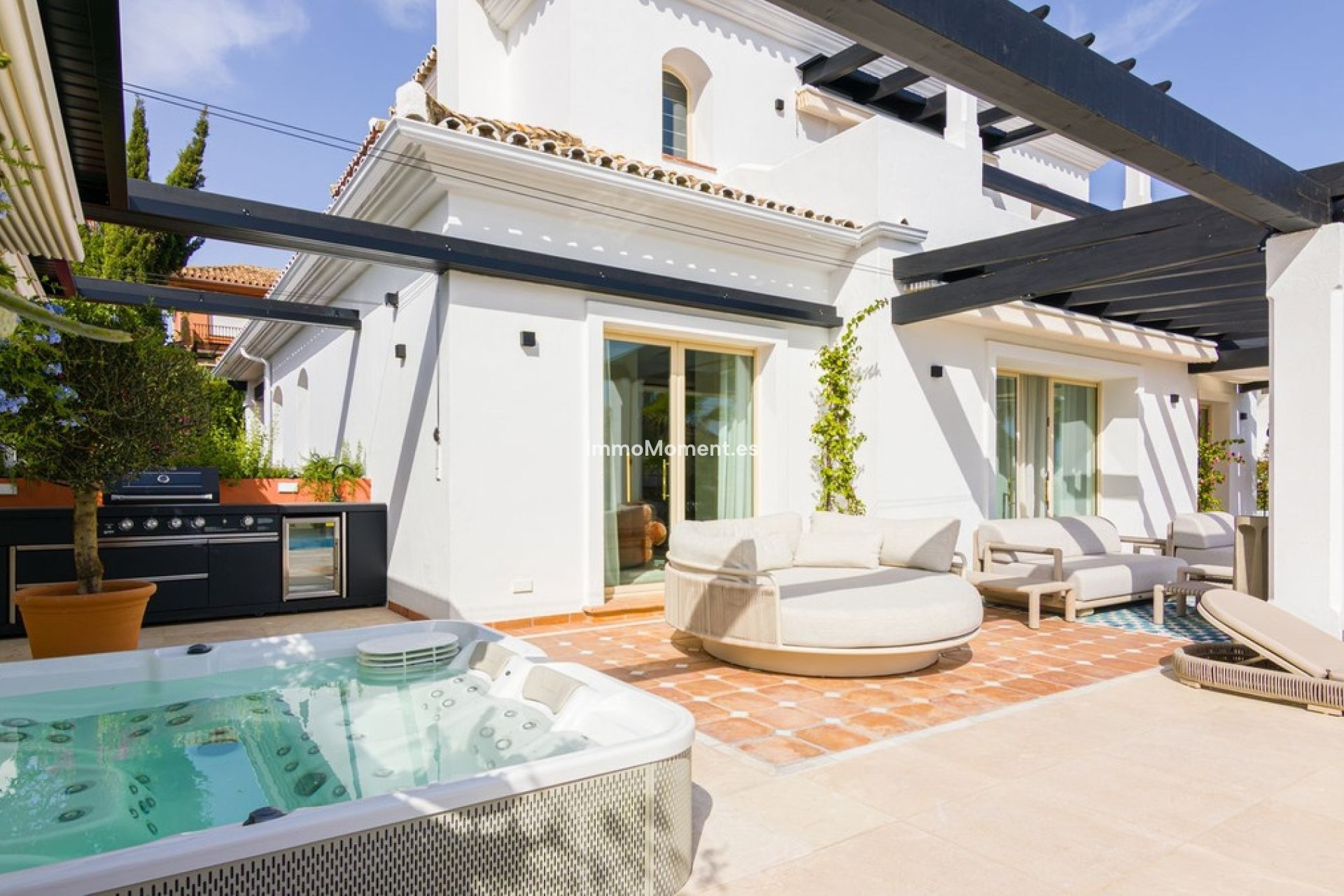 Wiederverkauf - Freistehende Villa - Marbella - Las Chapas