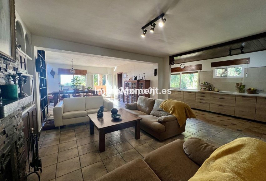 Wiederverkauf - Freistehende Villa - Marbella - Marbella Centro