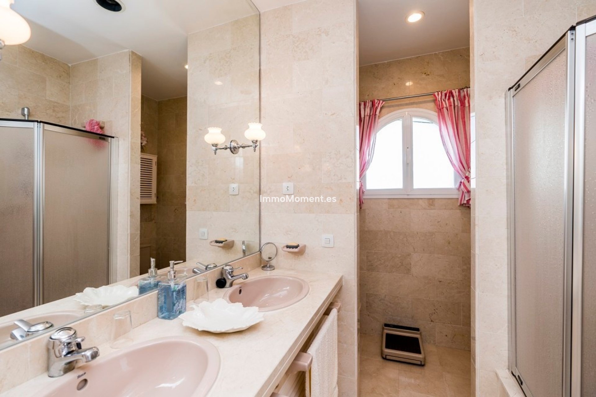 Wiederverkauf - Freistehende Villa - Marbella - Marbella Centro