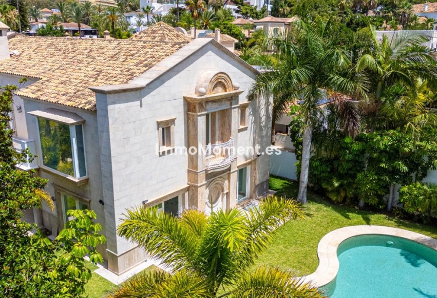Wiederverkauf - Freistehende Villa - Marbella - Marbella Centro