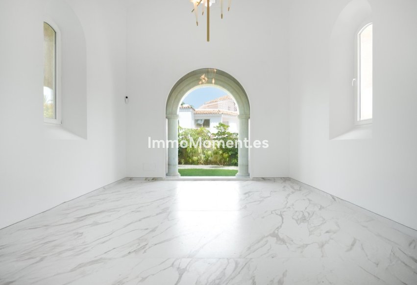 Wiederverkauf - Freistehende Villa - Marbella - Marbella Centro