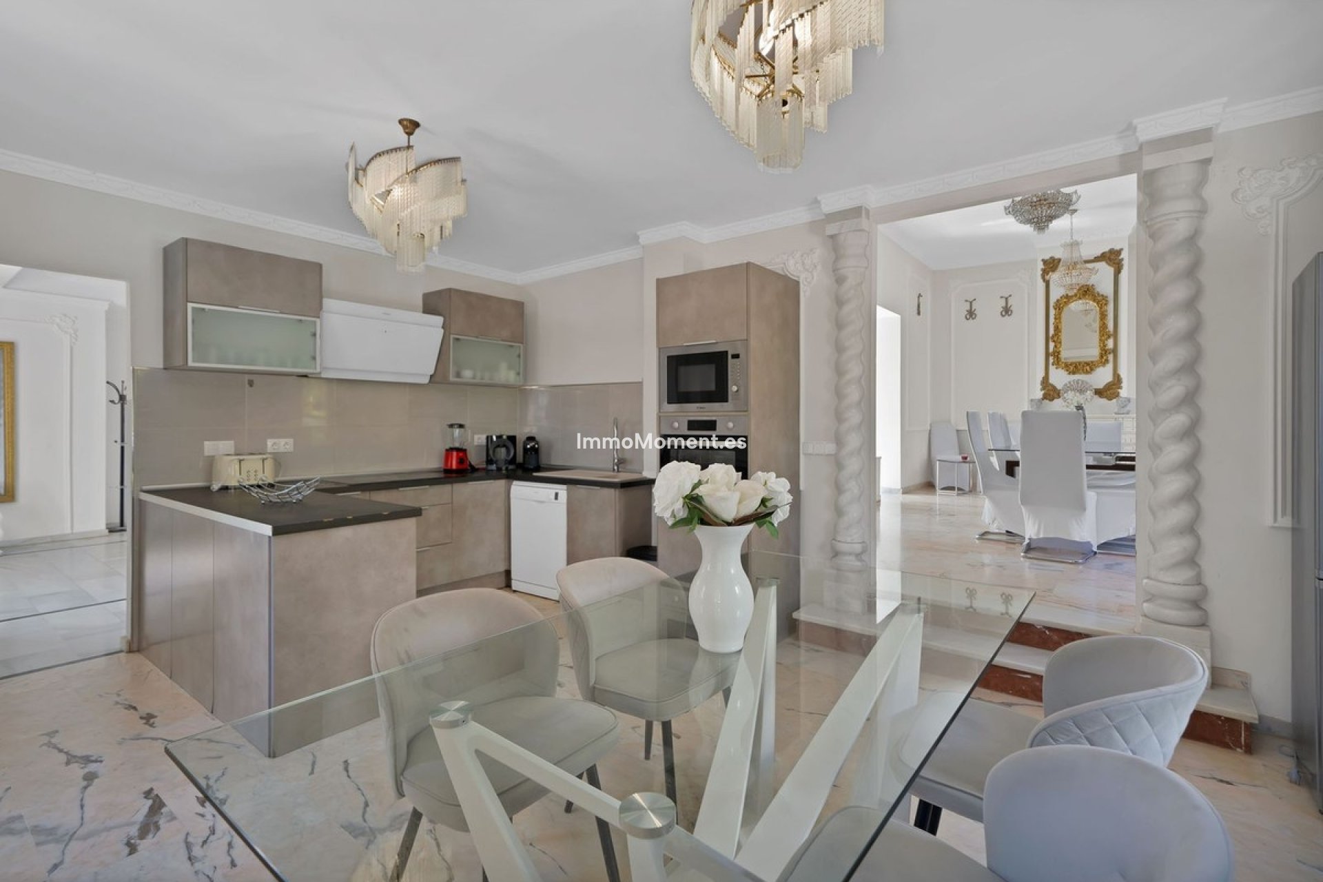 Wiederverkauf - Freistehende Villa - Marbella - Marbella Centro