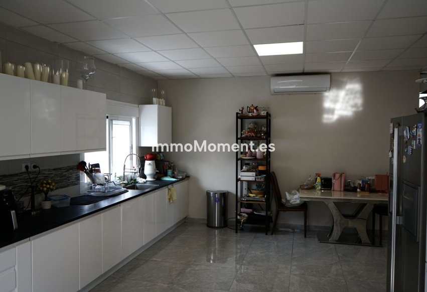 Wiederverkauf - Freistehende Villa - Marbella - Marbella Centro