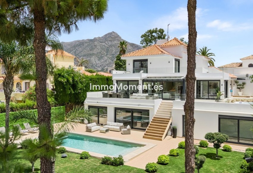 Wiederverkauf - Freistehende Villa - Marbella - Nueva Andalucía