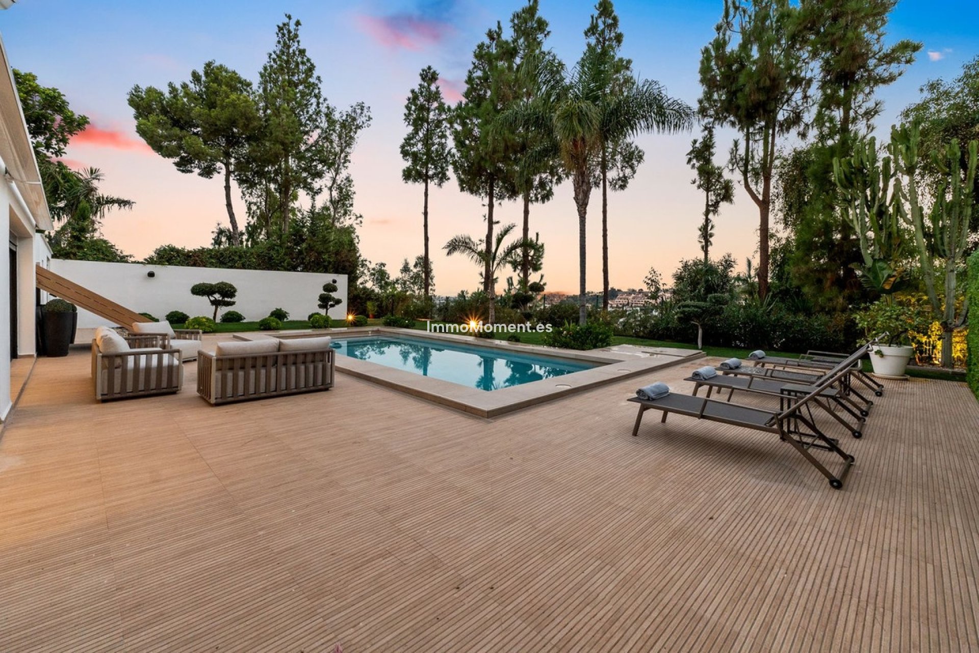 Wiederverkauf - Freistehende Villa - Marbella - Nueva Andalucía