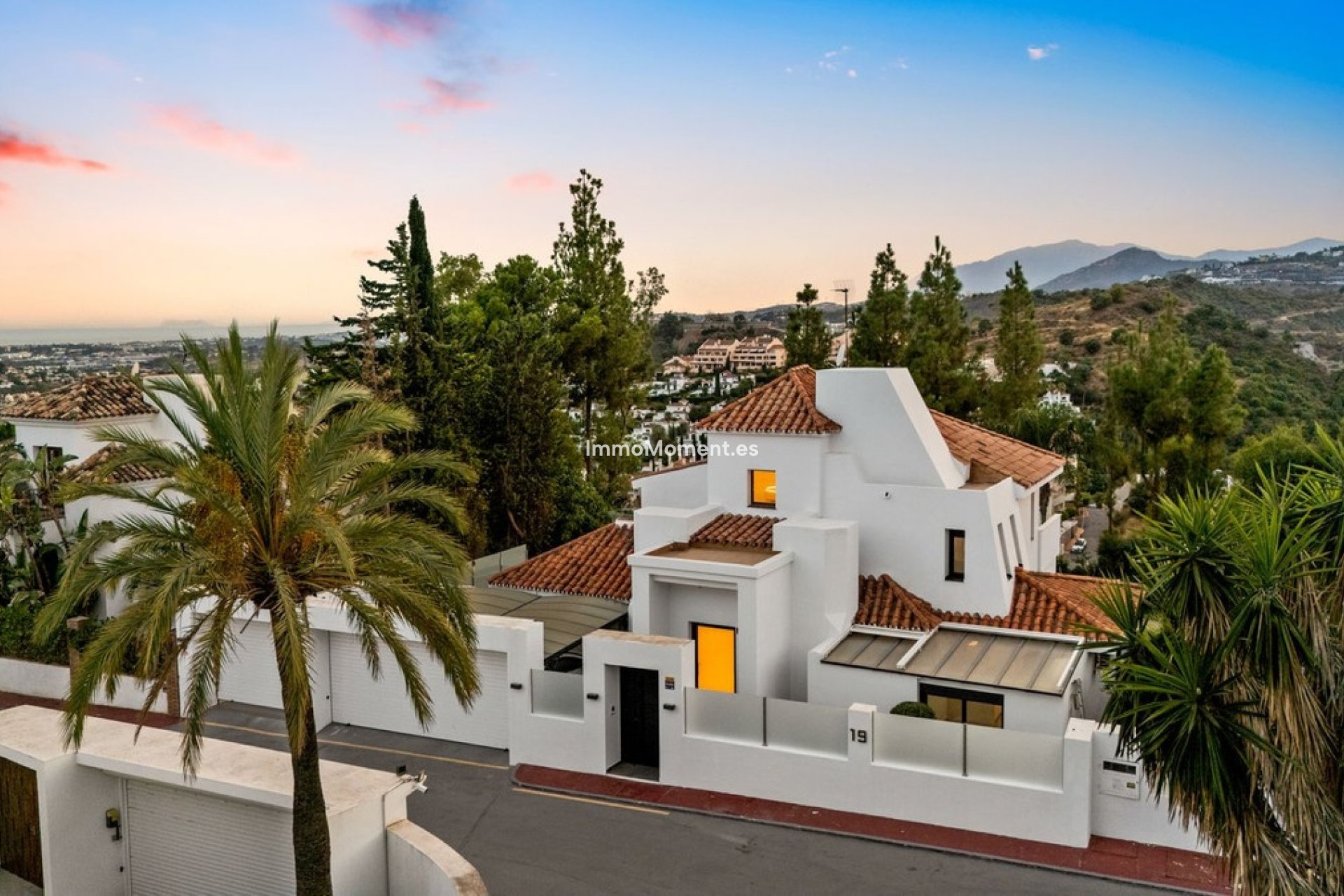 Wiederverkauf - Freistehende Villa - Marbella - Nueva Andalucía