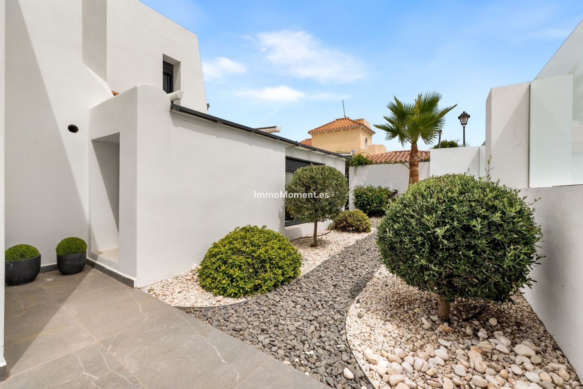 Wiederverkauf - Freistehende Villa - Marbella - Nueva Andalucía