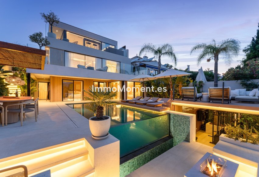 Wiederverkauf - Freistehende Villa - Marbella - Nueva Andalucía