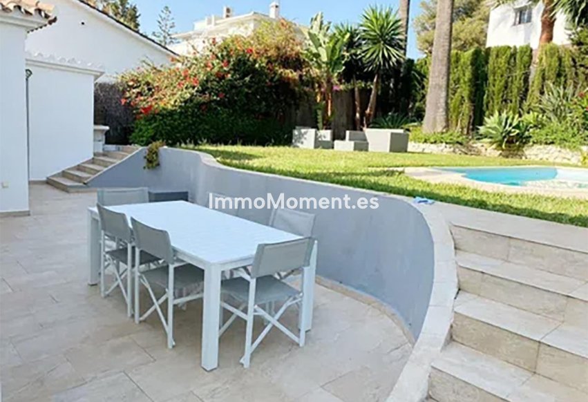 Wiederverkauf - Freistehende Villa - Marbella - Nueva Andalucía