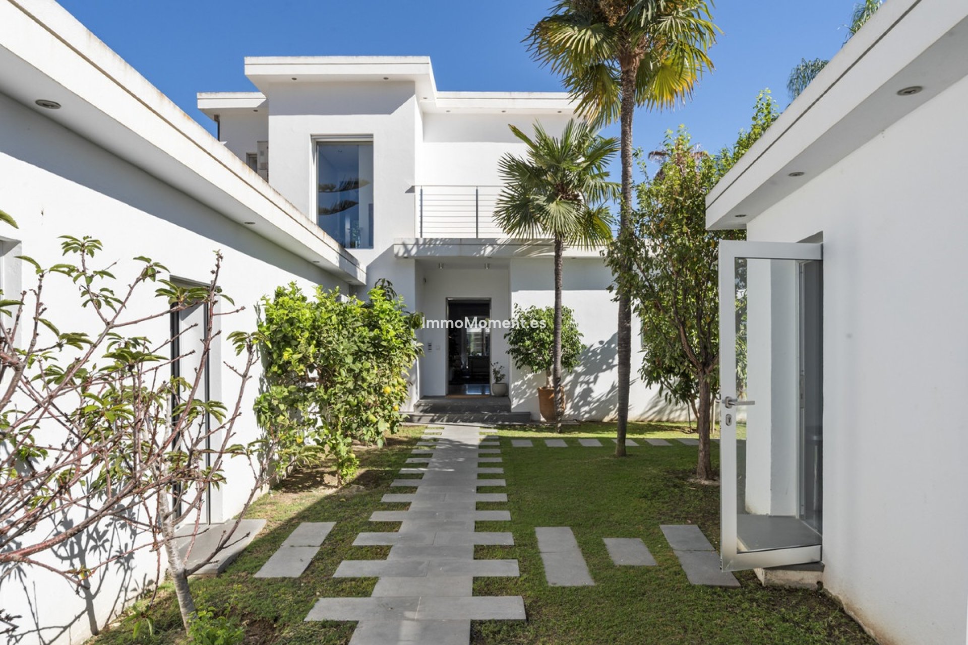 Wiederverkauf - Freistehende Villa - Marbella - Nueva Andalucía