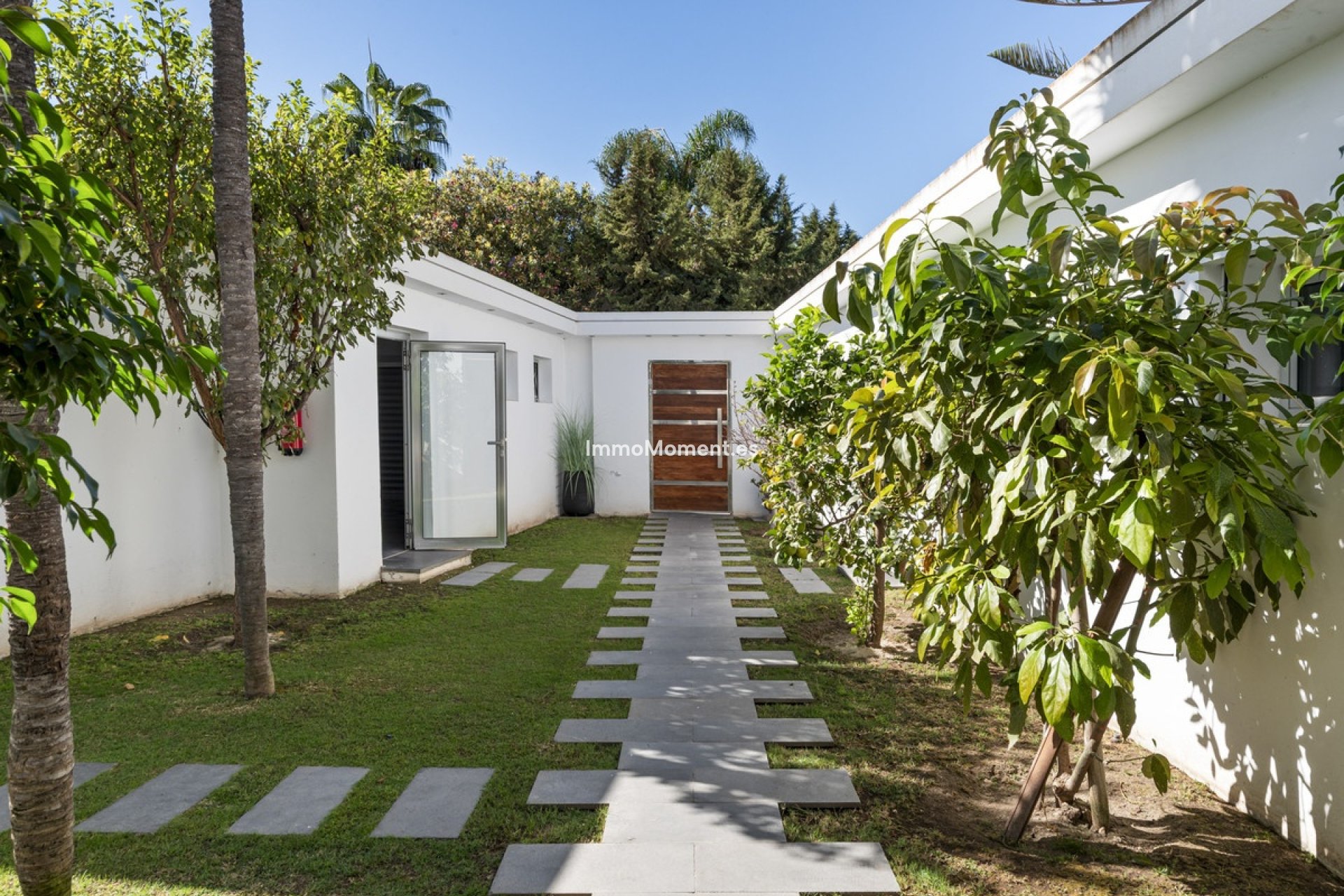 Wiederverkauf - Freistehende Villa - Marbella - Nueva Andalucía