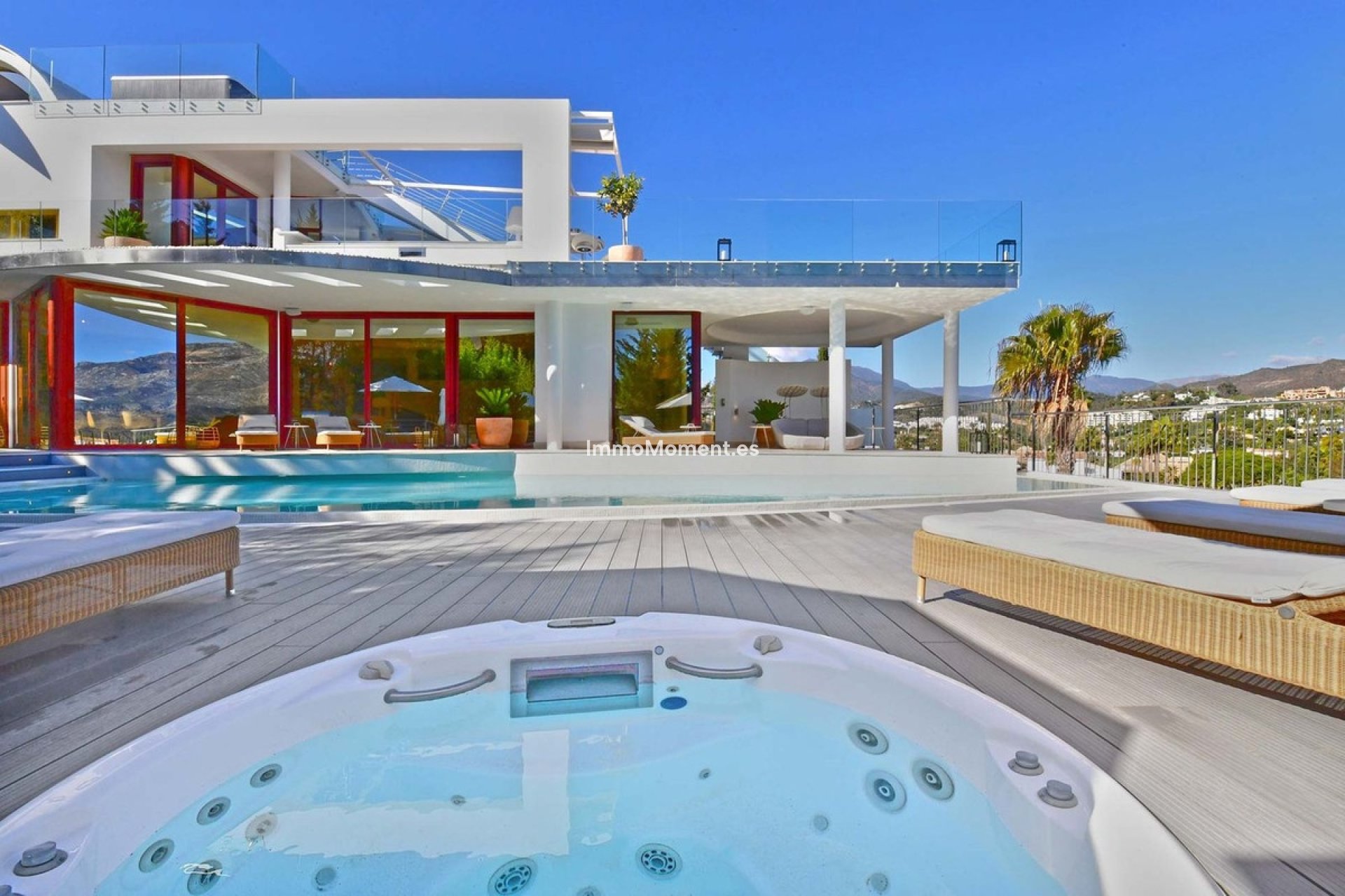 Wiederverkauf - Freistehende Villa - Marbella - Nueva Andalucía