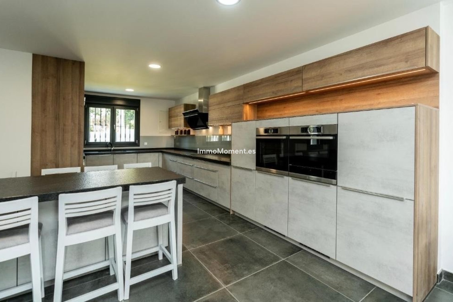Wiederverkauf - Freistehende Villa - Marbella - Nueva Andalucía
