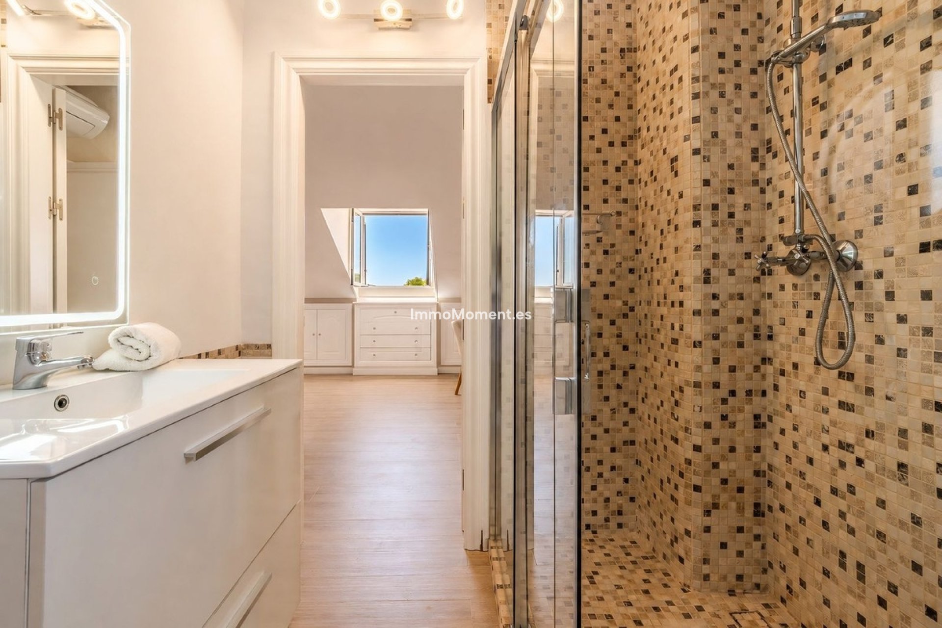 Wiederverkauf - Freistehende Villa - Marbella - Nueva Andalucía