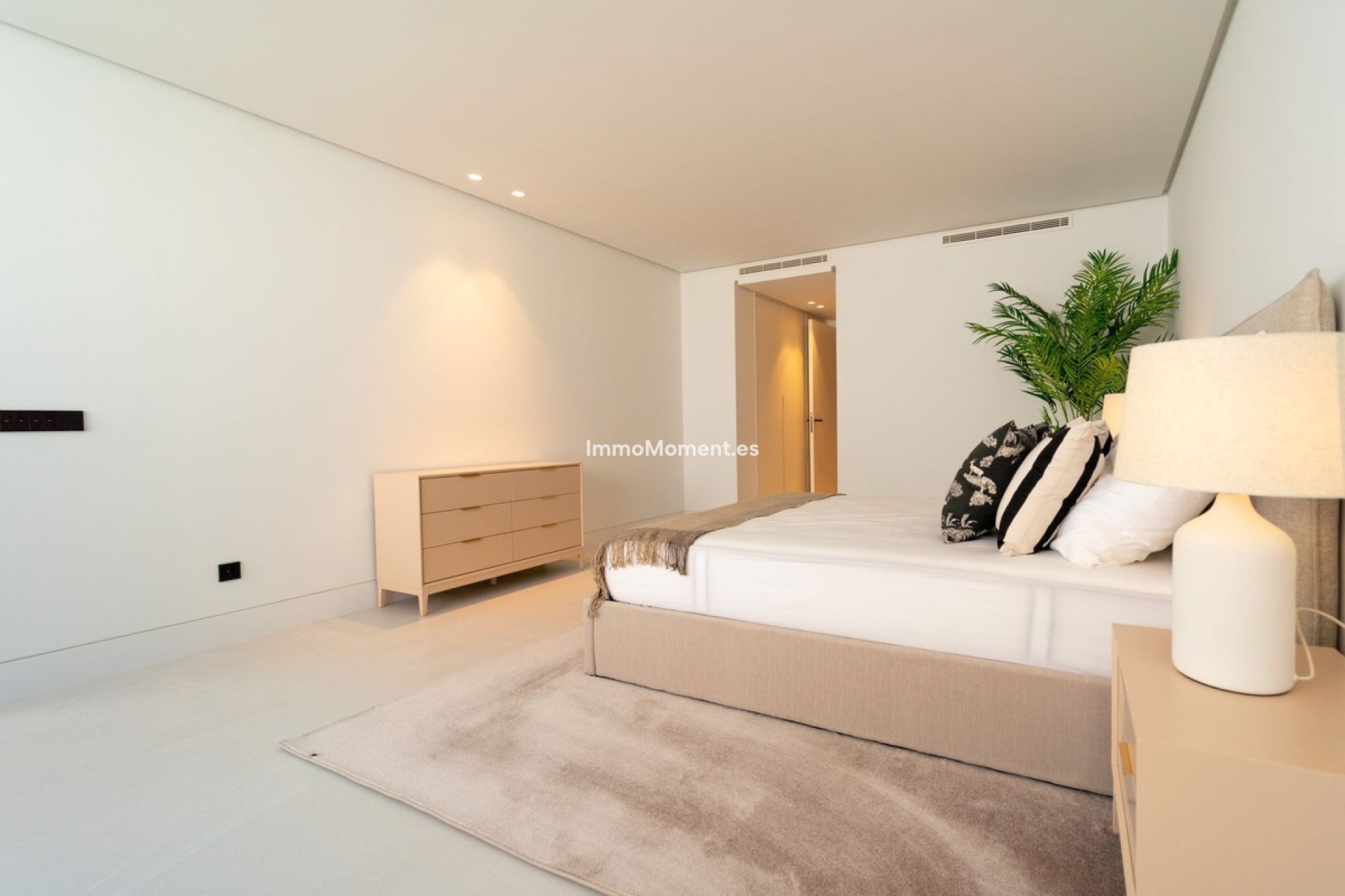 Wiederverkauf - Freistehende Villa - Marbella - Nueva Andalucía