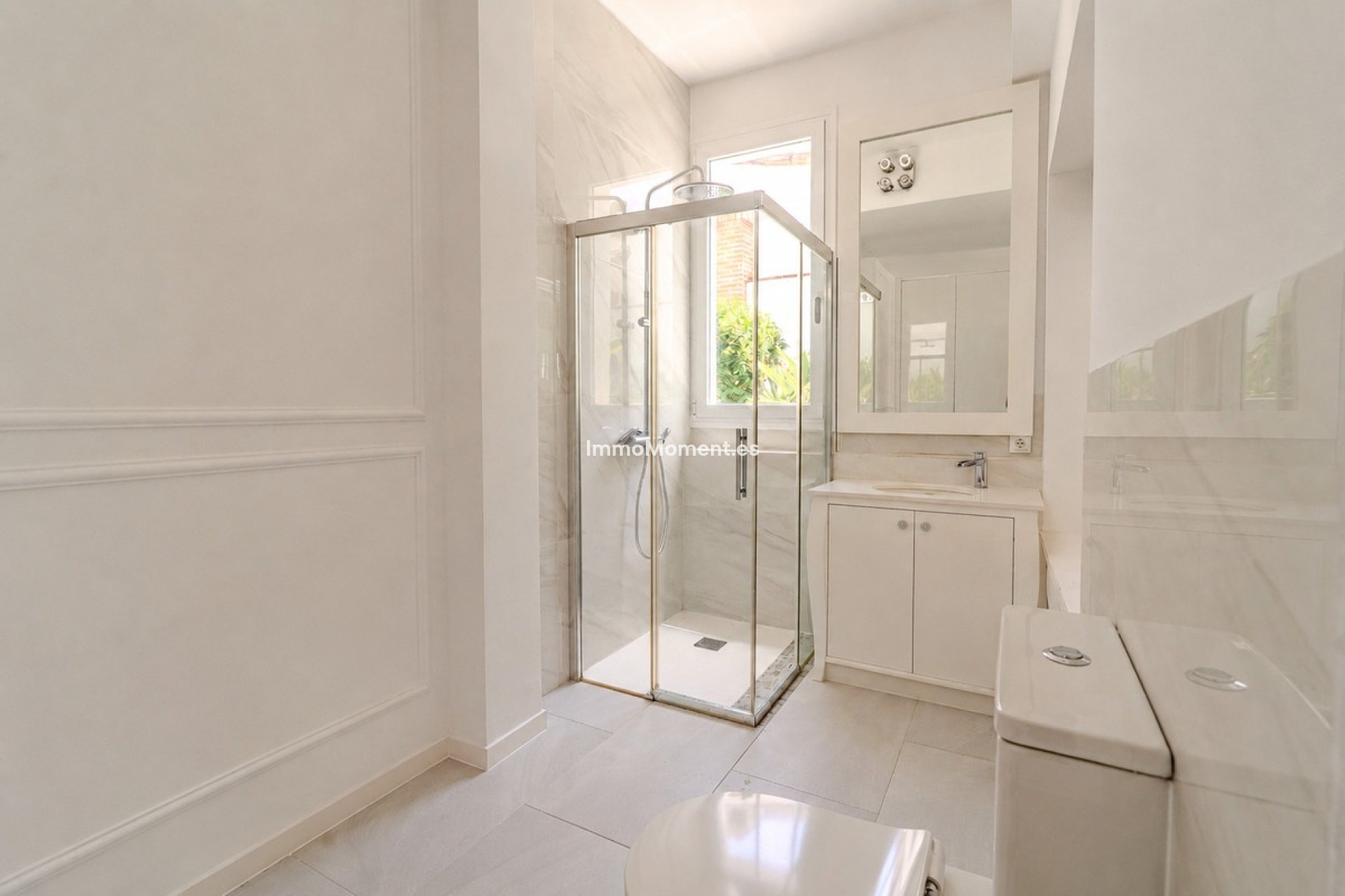 Wiederverkauf - Freistehende Villa - Marbella - Nueva Andalucía