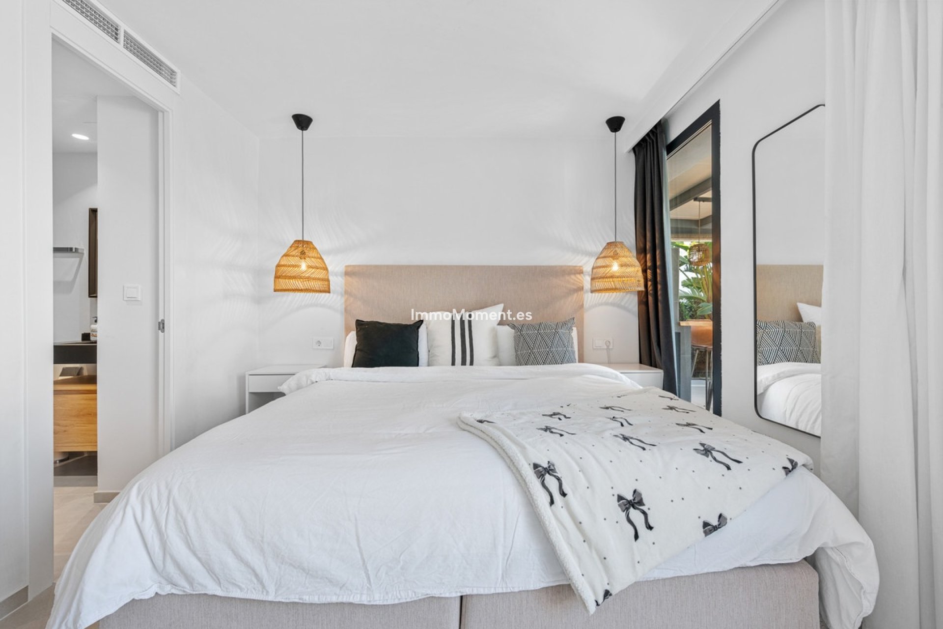 Wiederverkauf - Freistehende Villa - Marbella - Nueva Andalucía