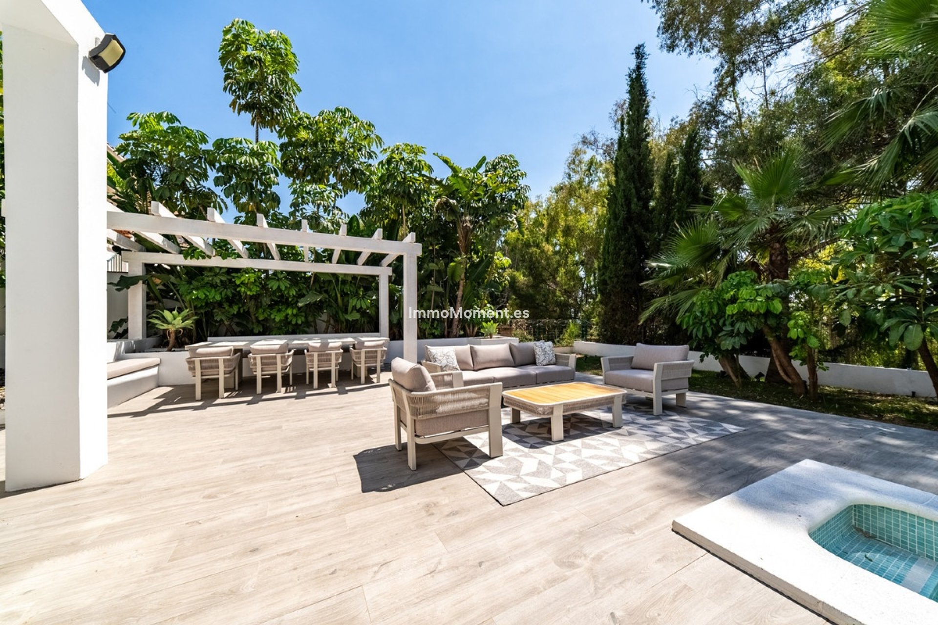 Wiederverkauf - Freistehende Villa - Marbella - Nueva Andalucía