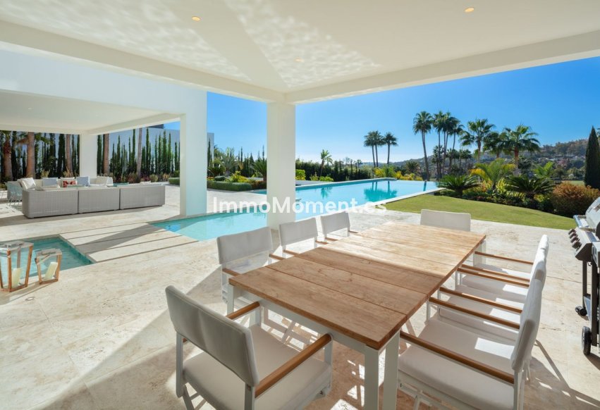 Wiederverkauf - Freistehende Villa - Marbella - Nueva Andalucía
