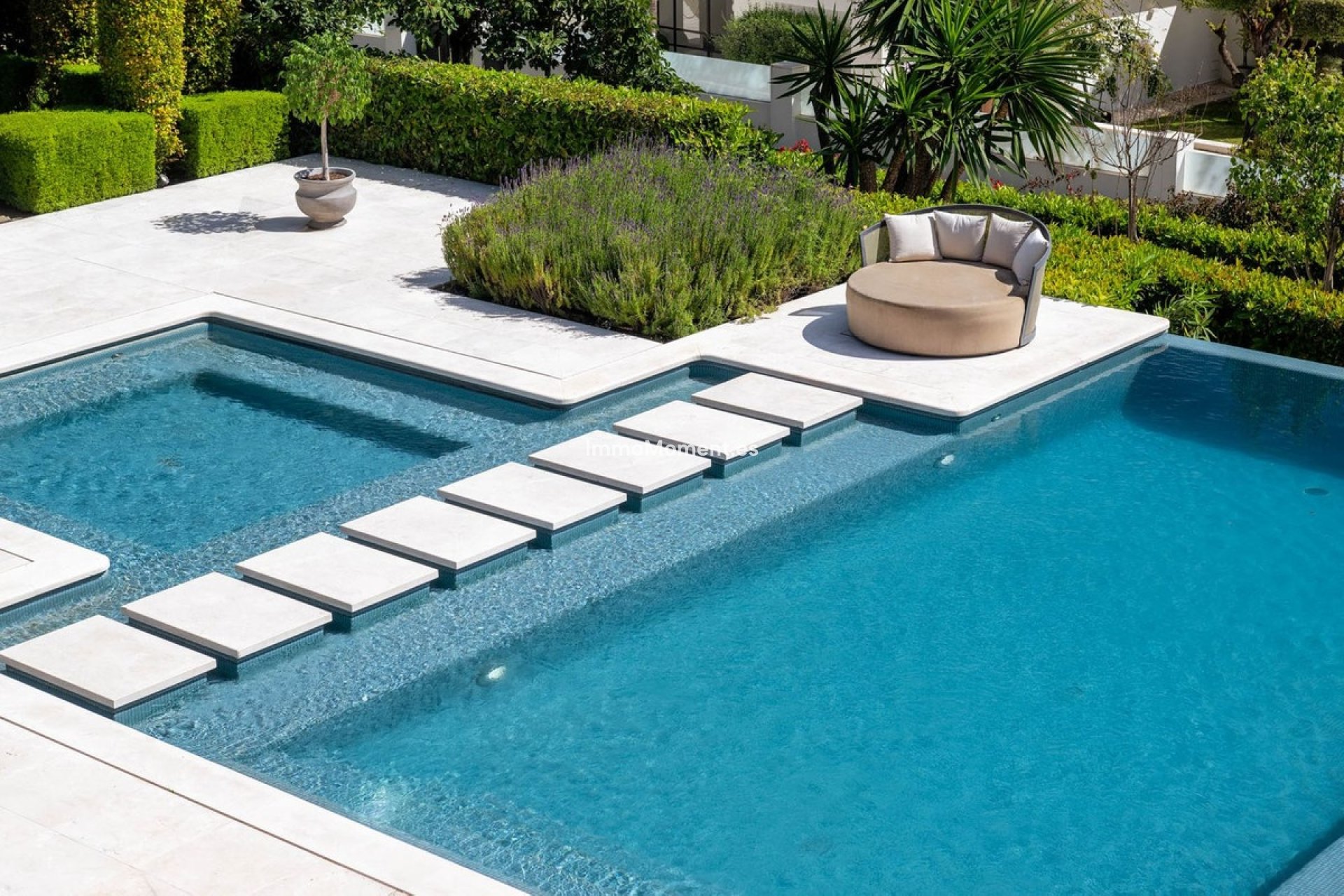 Wiederverkauf - Freistehende Villa - Marbella - Nueva Andalucía