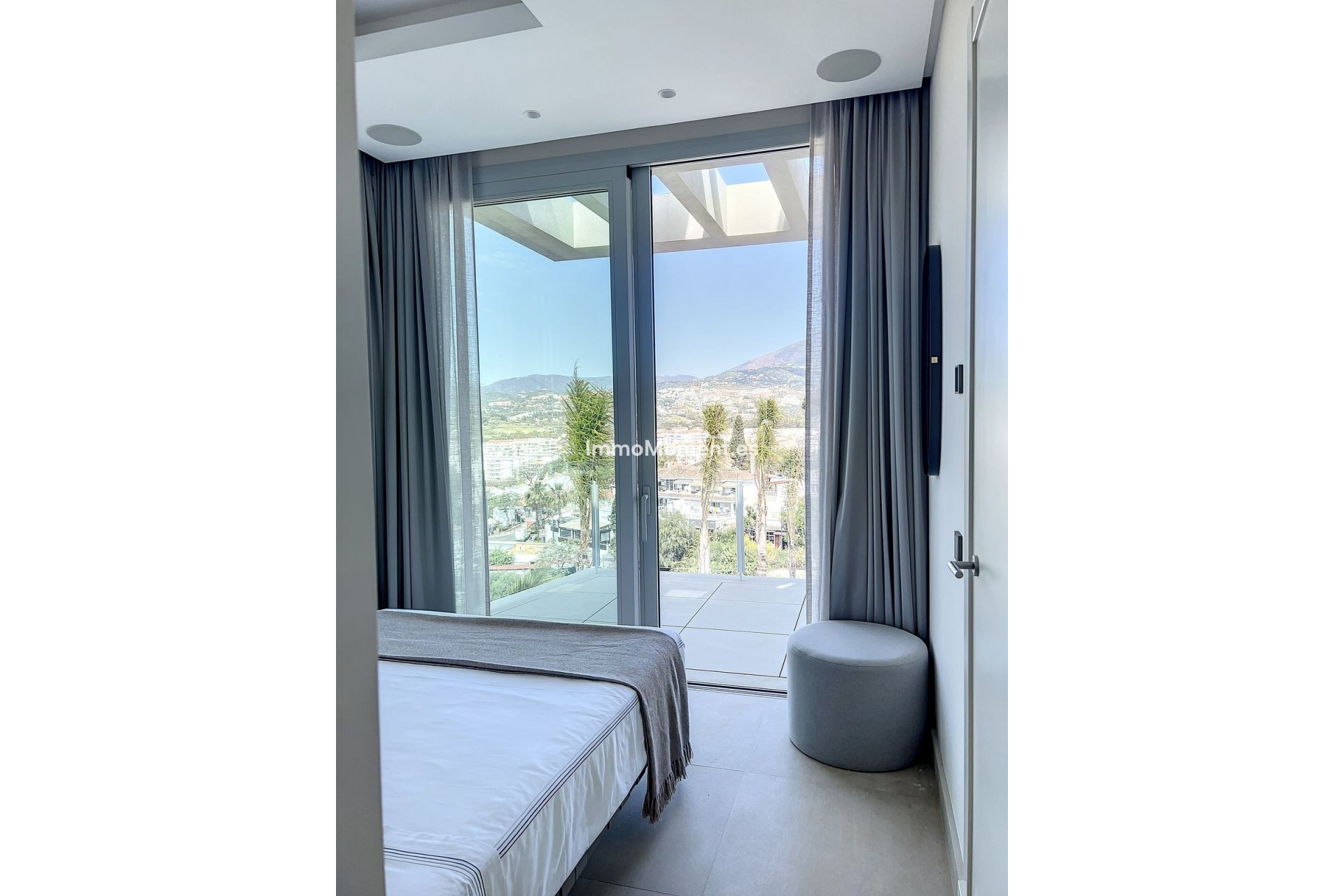 Wiederverkauf - Freistehende Villa - Marbella - Nueva Andalucía
