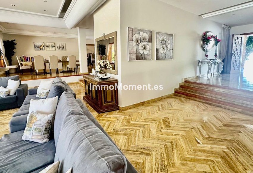 Wiederverkauf - Freistehende Villa - Marbella - Nueva Andalucía
