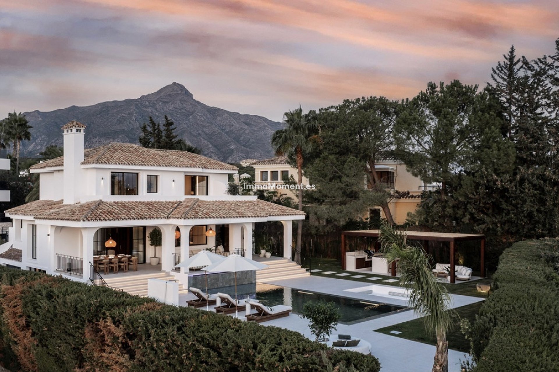 Wiederverkauf - Freistehende Villa - Marbella - Nueva Andalucía